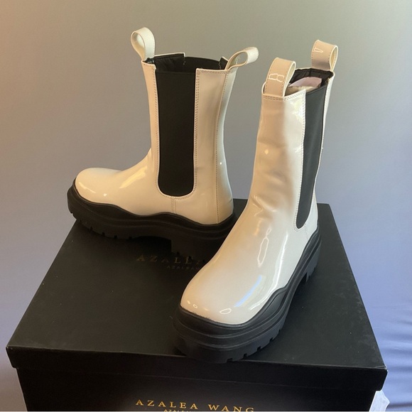 Azalea Wang Akira Ghosted White Black Chelsea Boot, Faux Patent Leather, NIB, 7 - Picture 13 of 16